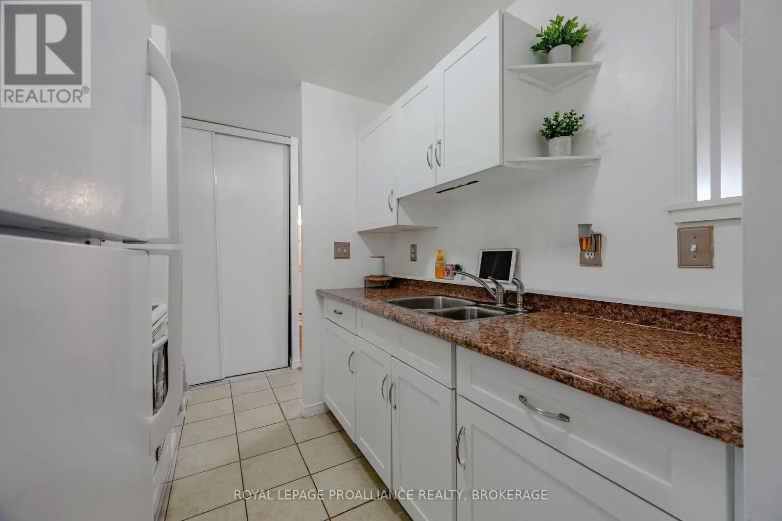 510 - 17 ELDON HALL PLACE, #510
