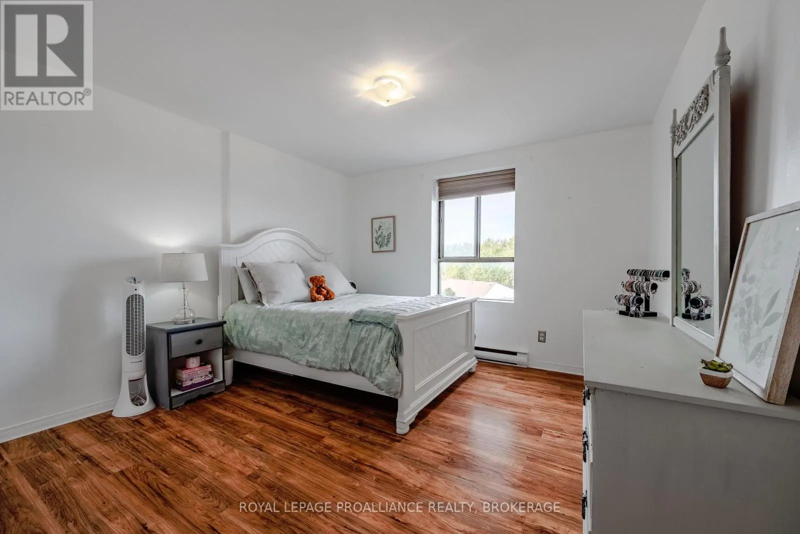 510 - 17 ELDON HALL PLACE, #510