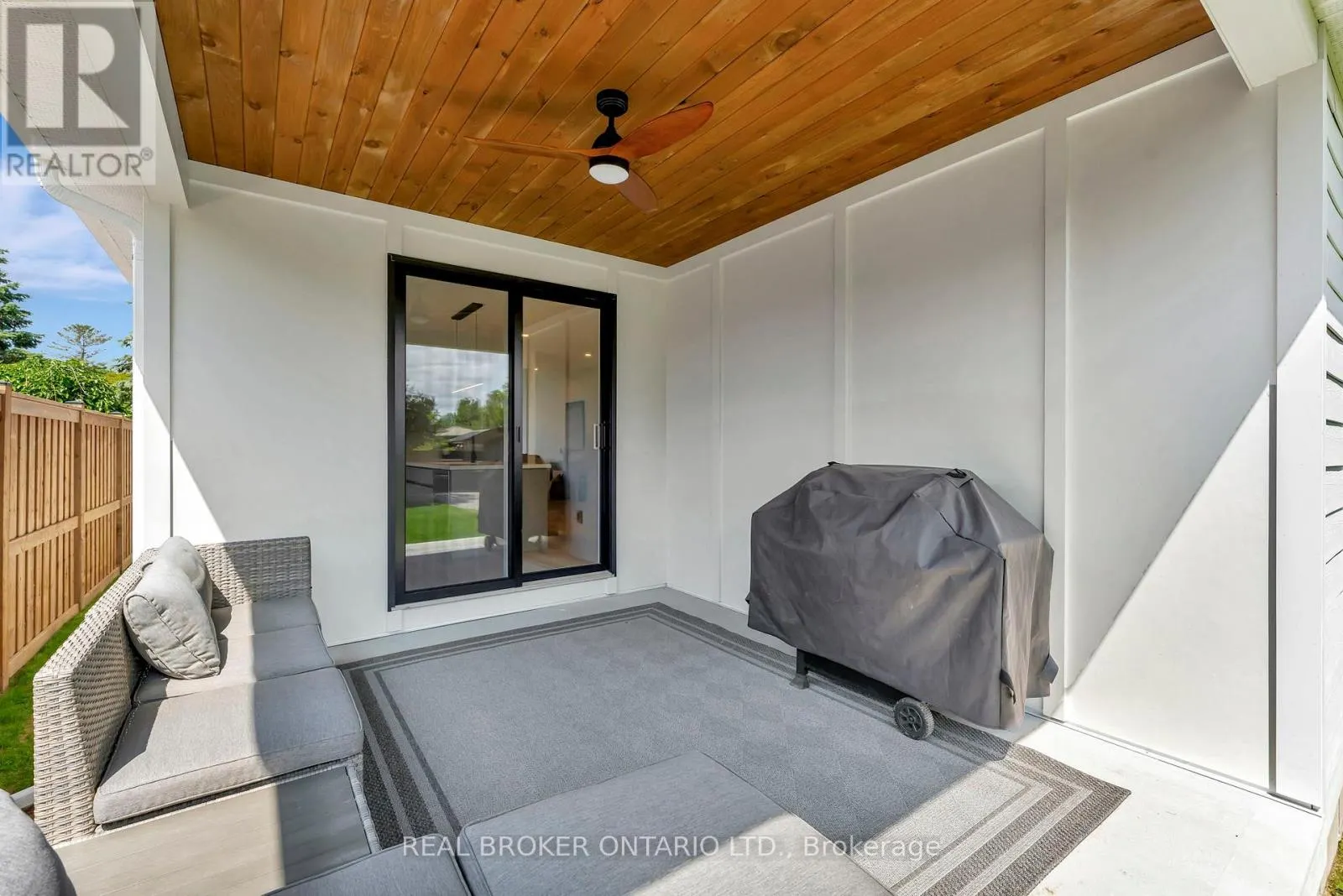 128 LISGAR AVENUE