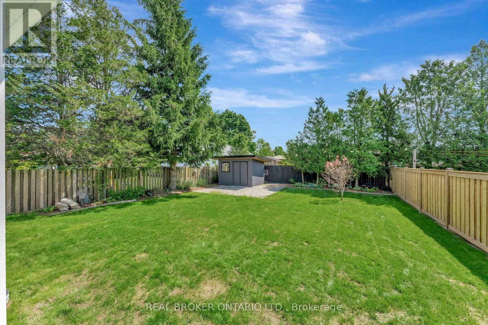 128 LISGAR AVENUE