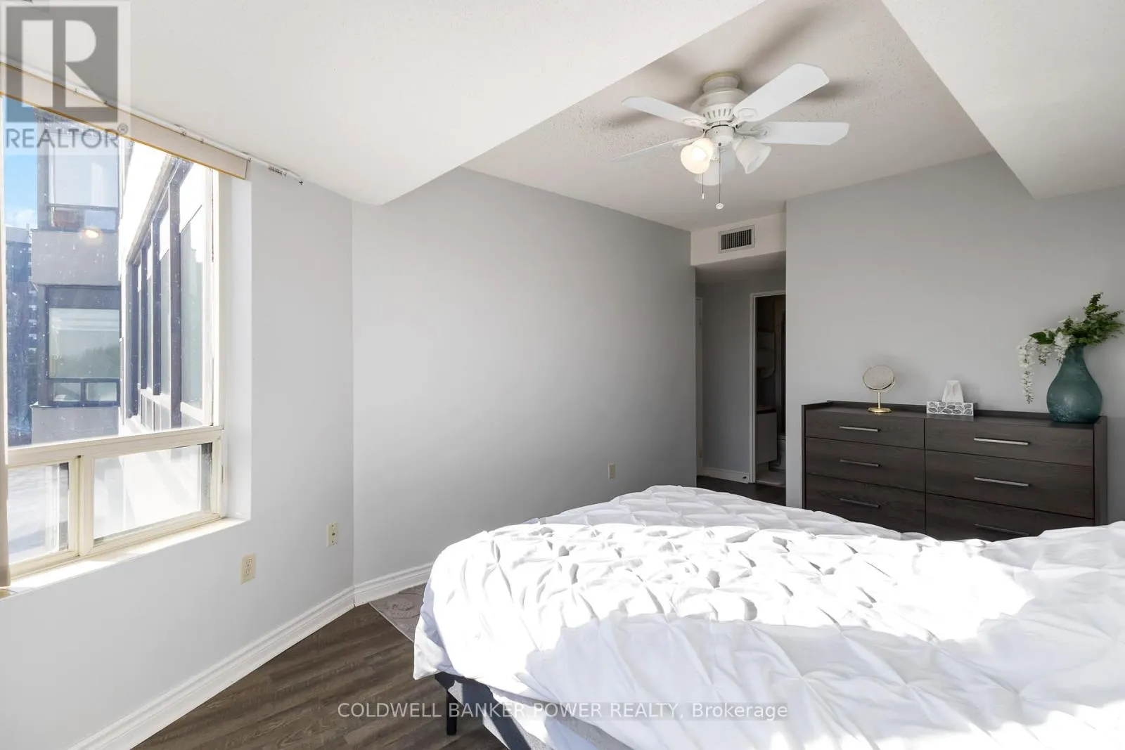 606 - 744 WONDERLAND ROAD S, #606