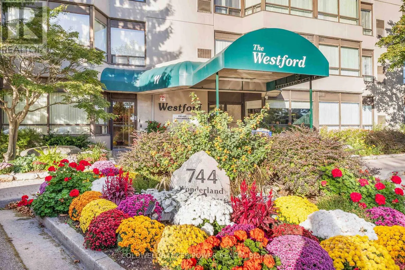 606 - 744 WONDERLAND ROAD S, #606
