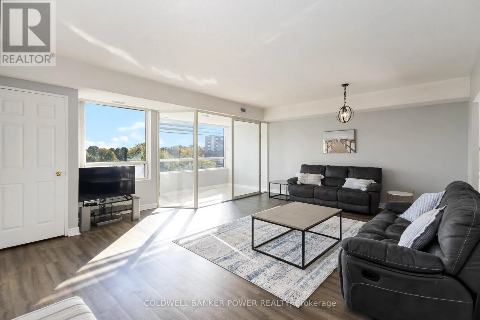 606 - 744 WONDERLAND ROAD S, #606