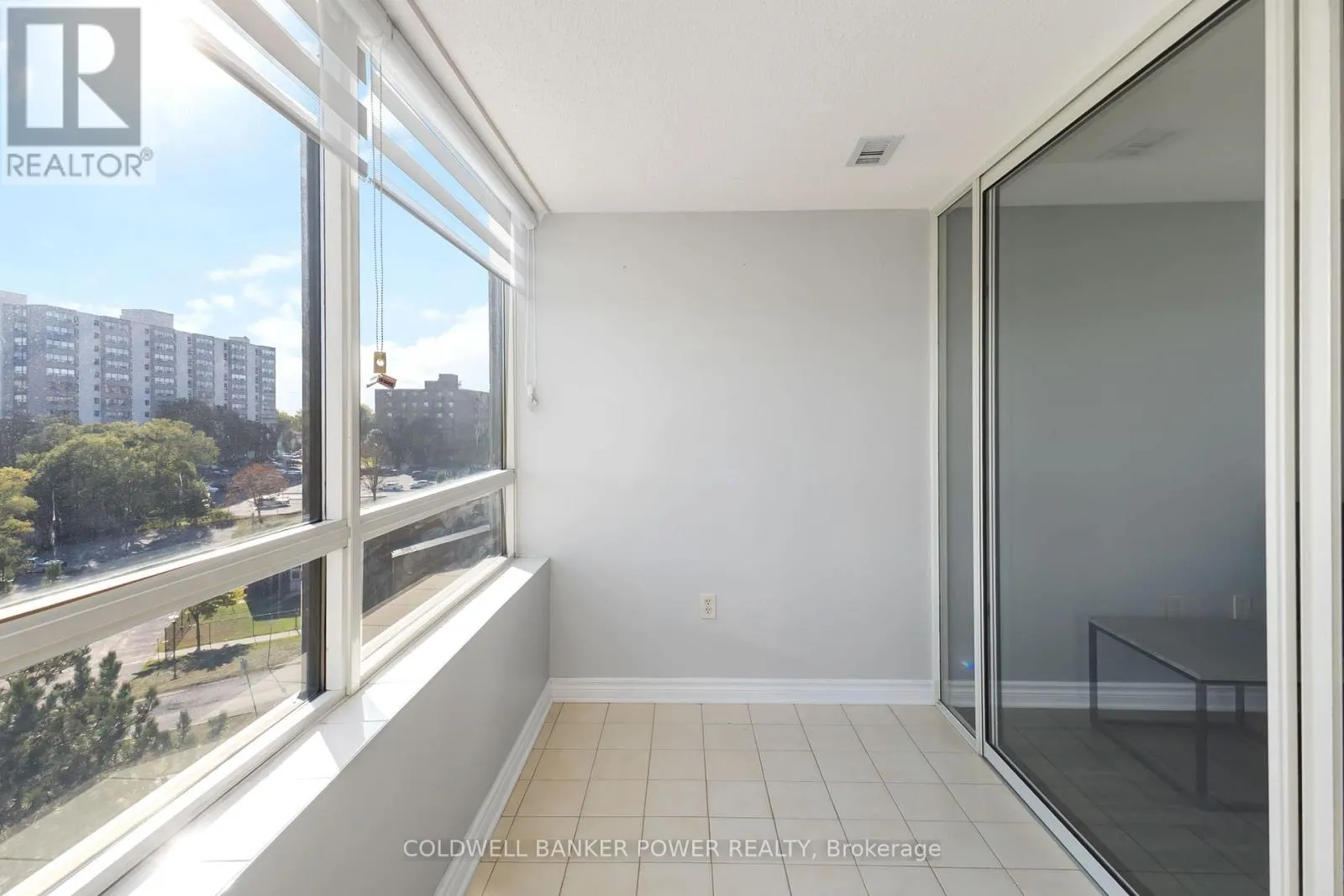 606 - 744 WONDERLAND ROAD S, #606