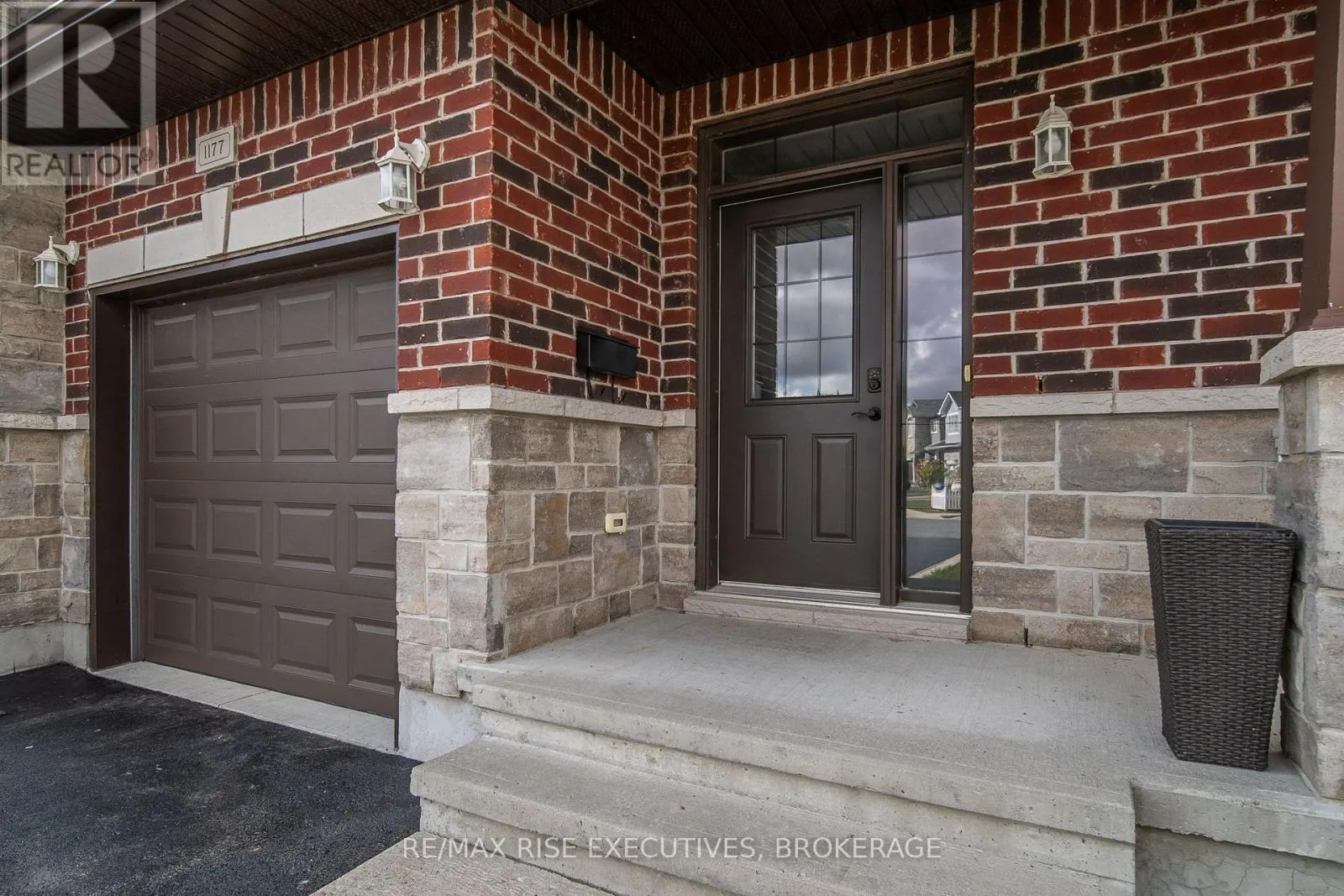 1177 HORIZON DRIVE