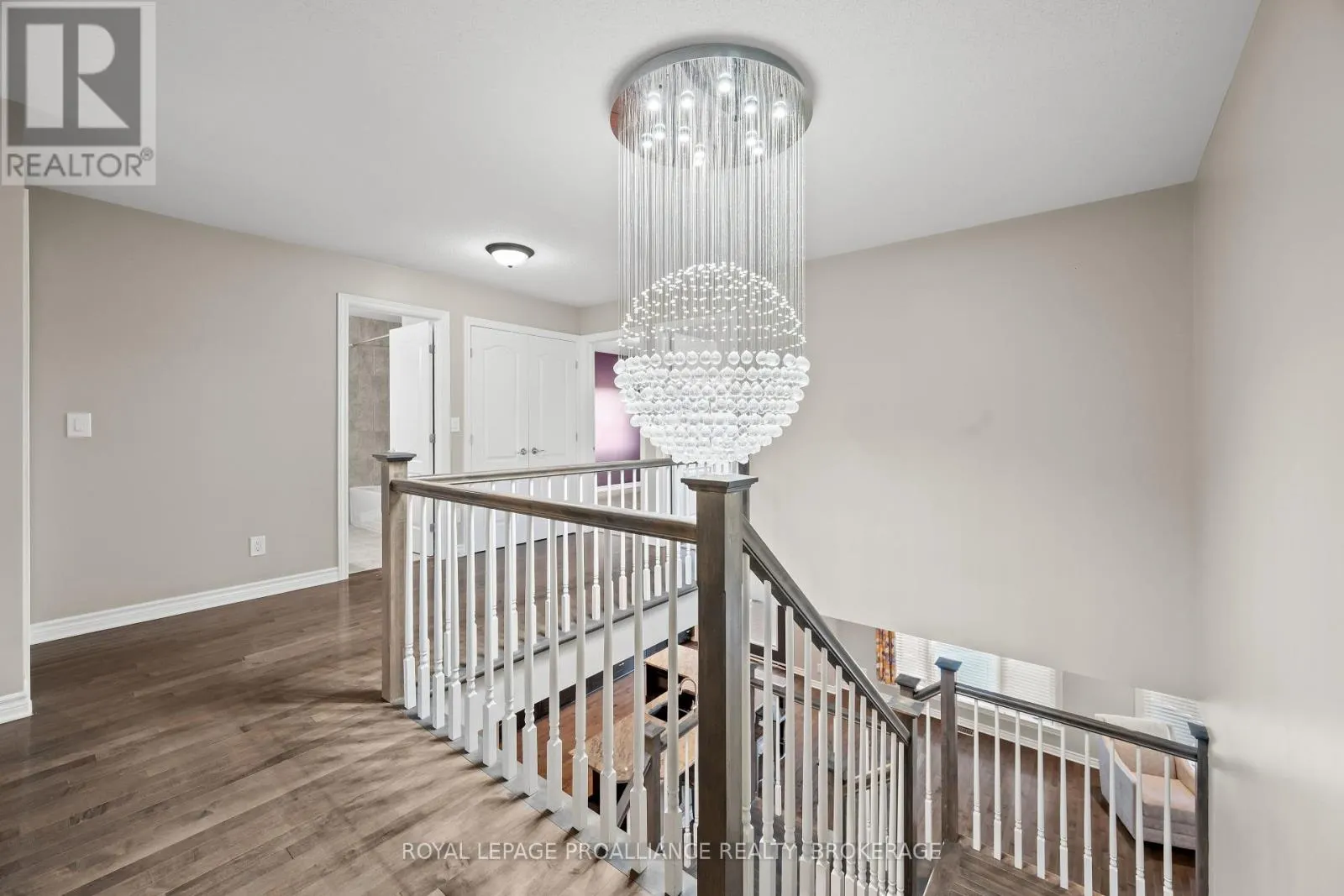 675 FIELDSTONE DRIVE