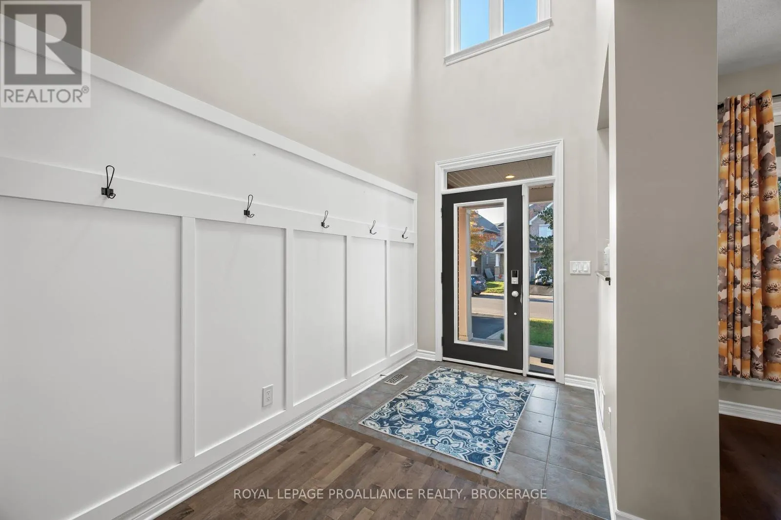 675 FIELDSTONE DRIVE