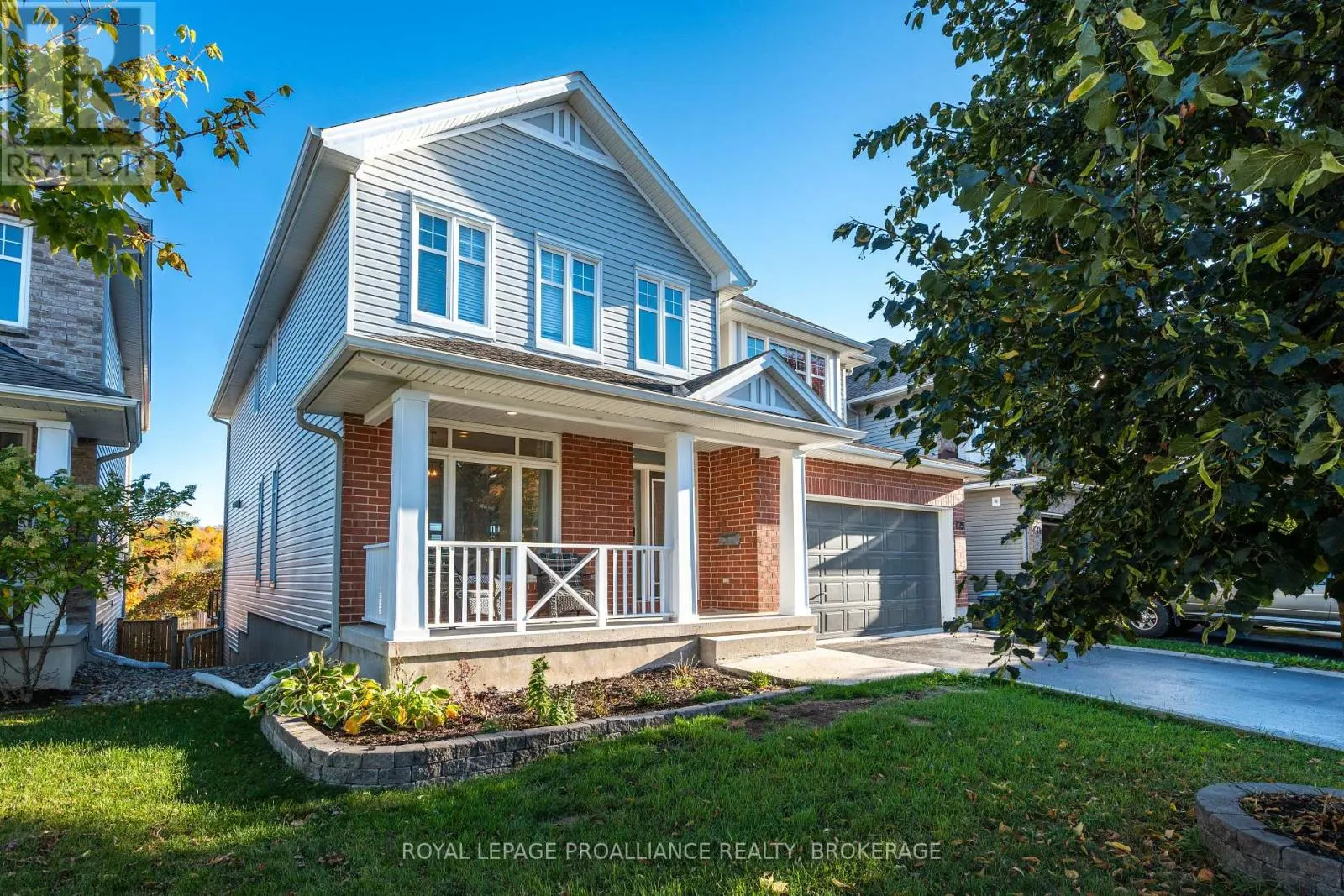 675 FIELDSTONE DRIVE