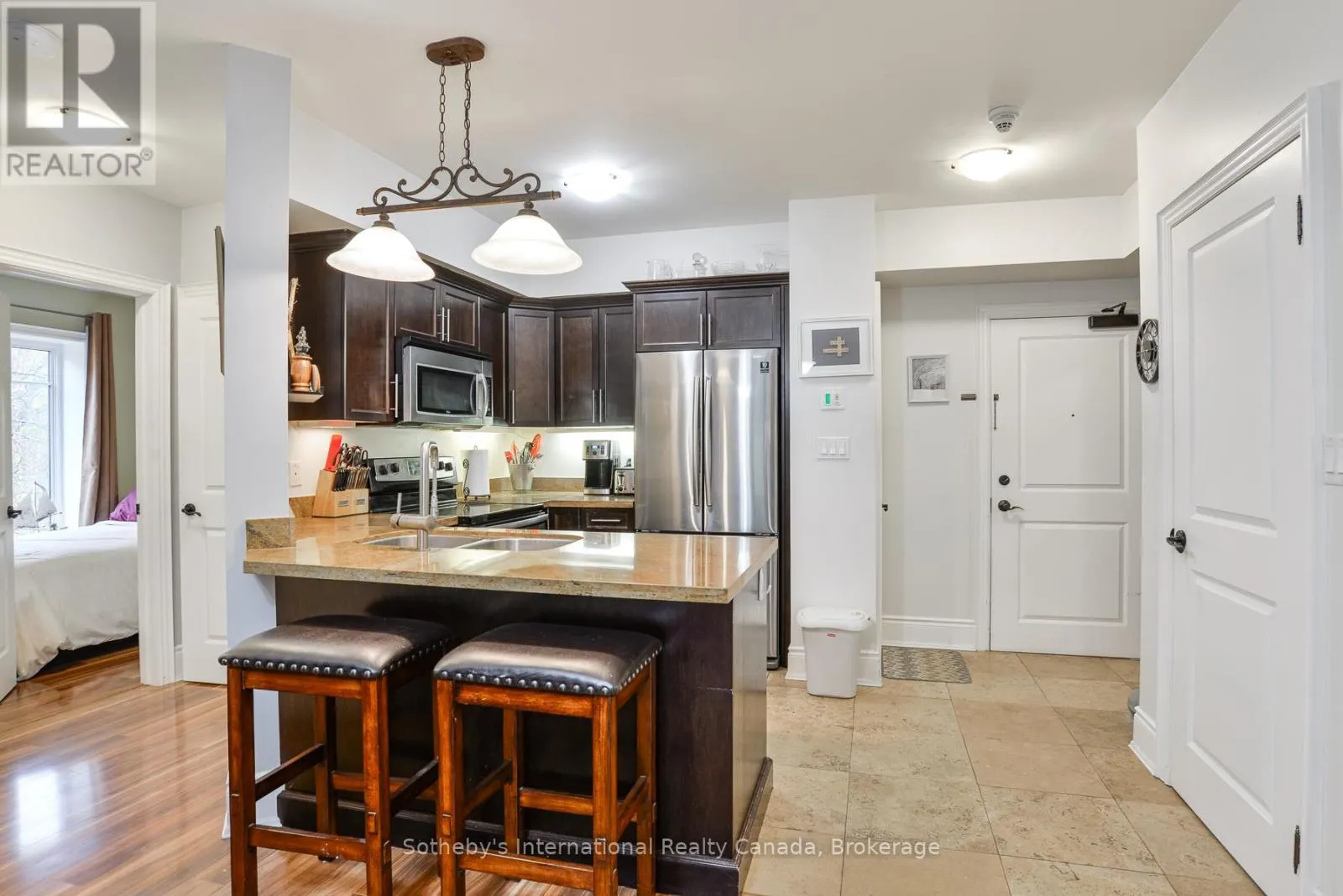 407 - 391 JAMES STREET W, #407