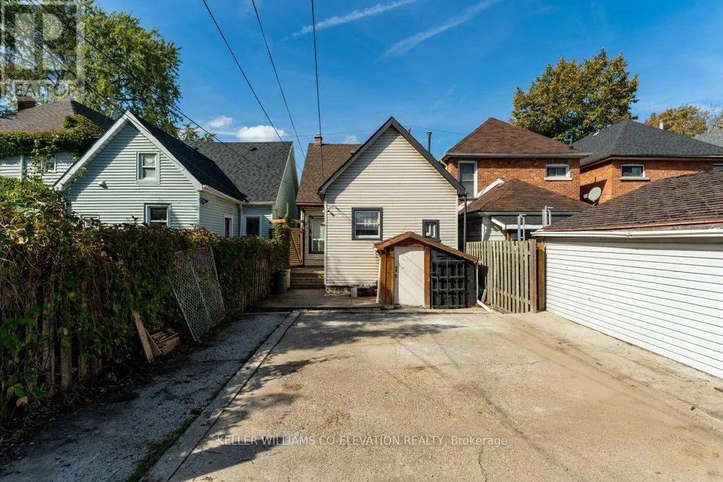 14 MINTO AVENUE