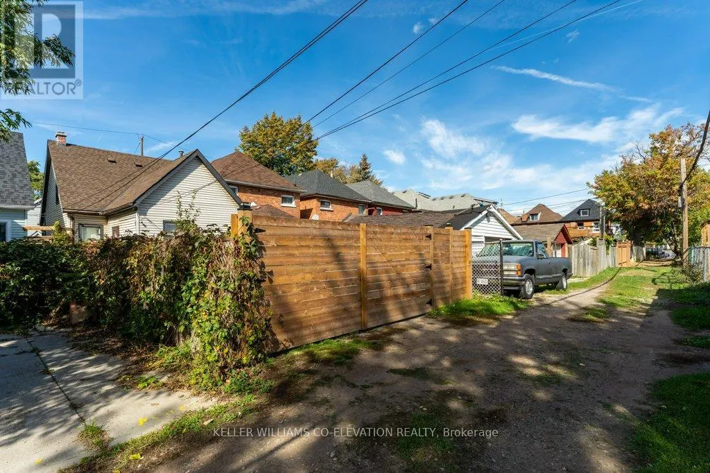14 MINTO AVENUE