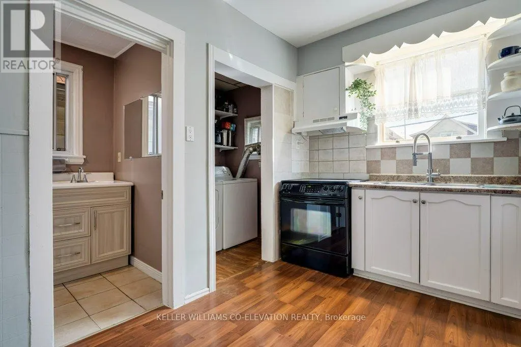 14 MINTO AVENUE