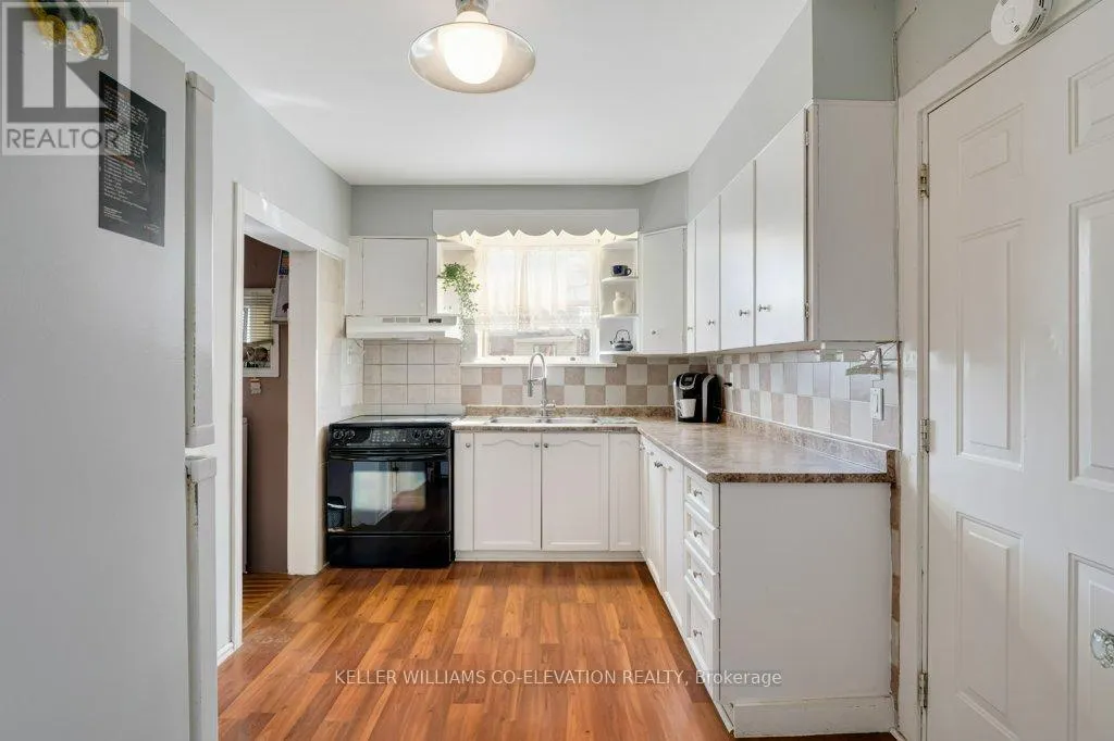 14 MINTO AVENUE
