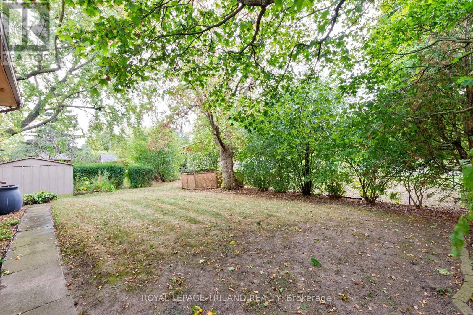 725 ST STEPHENS DRIVE
