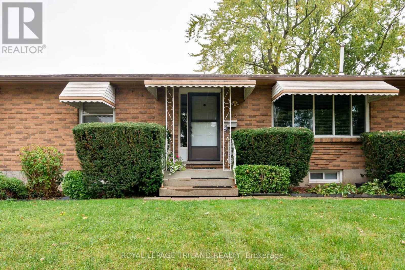 725 ST STEPHENS DRIVE