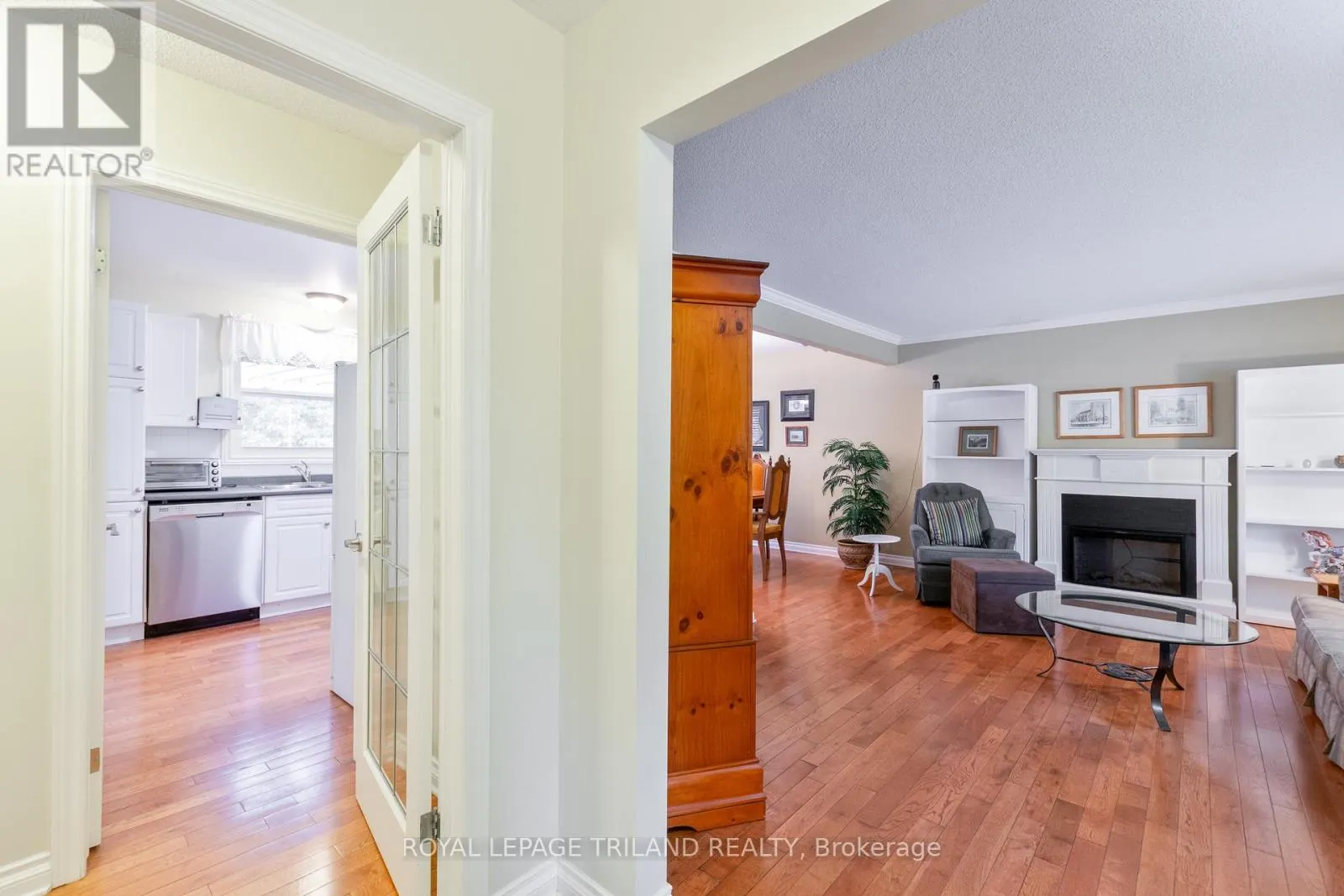 725 ST STEPHENS DRIVE