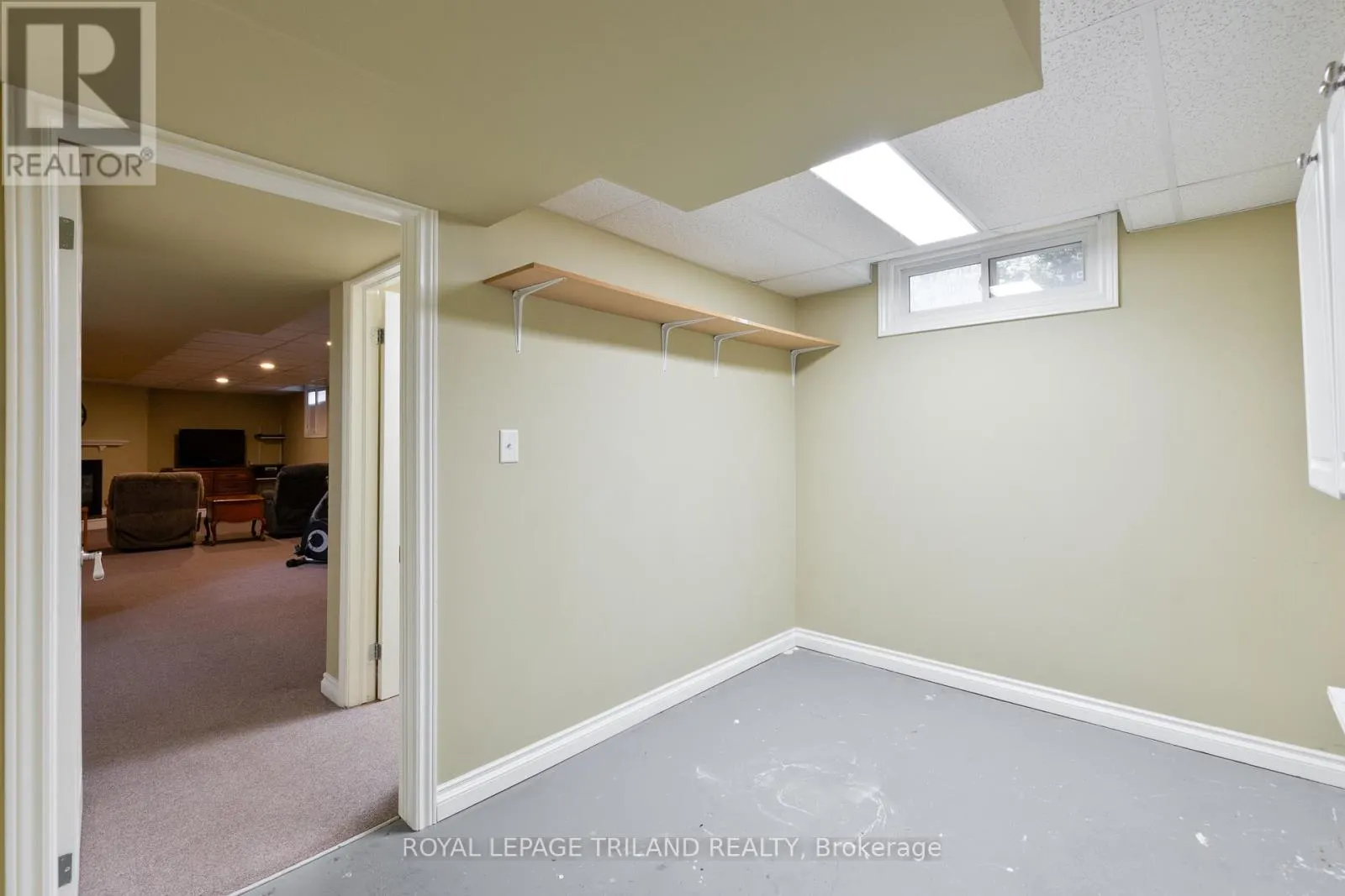 725 ST STEPHENS DRIVE