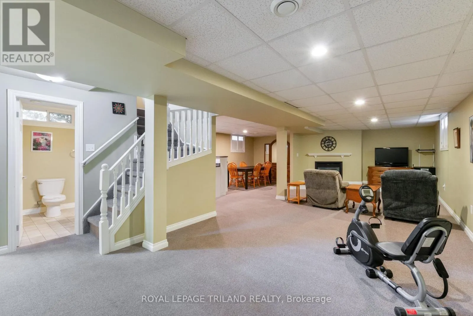 725 ST STEPHENS DRIVE