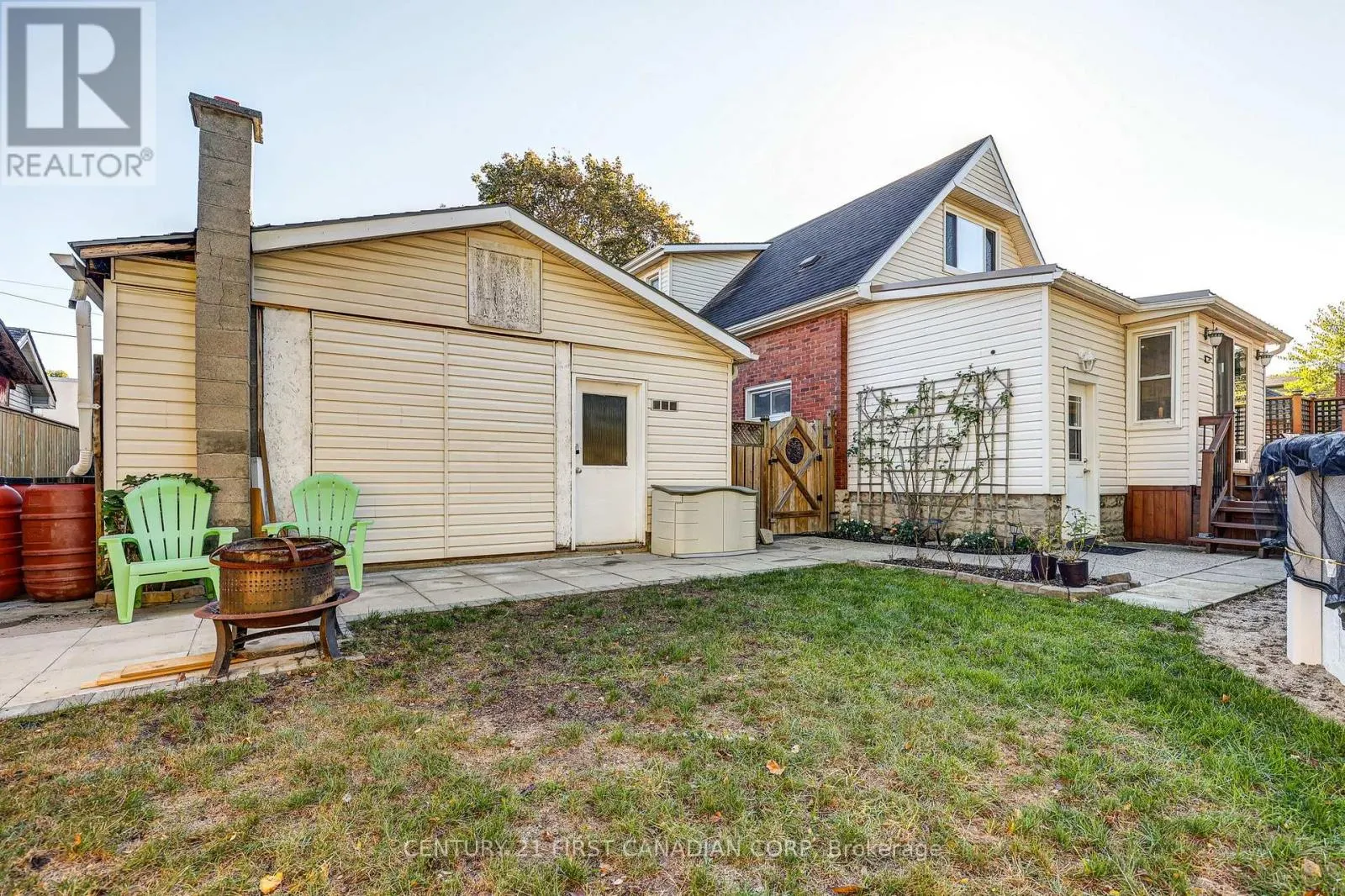 145 ARUNDELL STREET