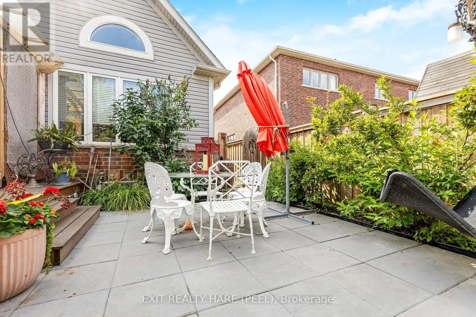 17 ANDERSON AVENUE
