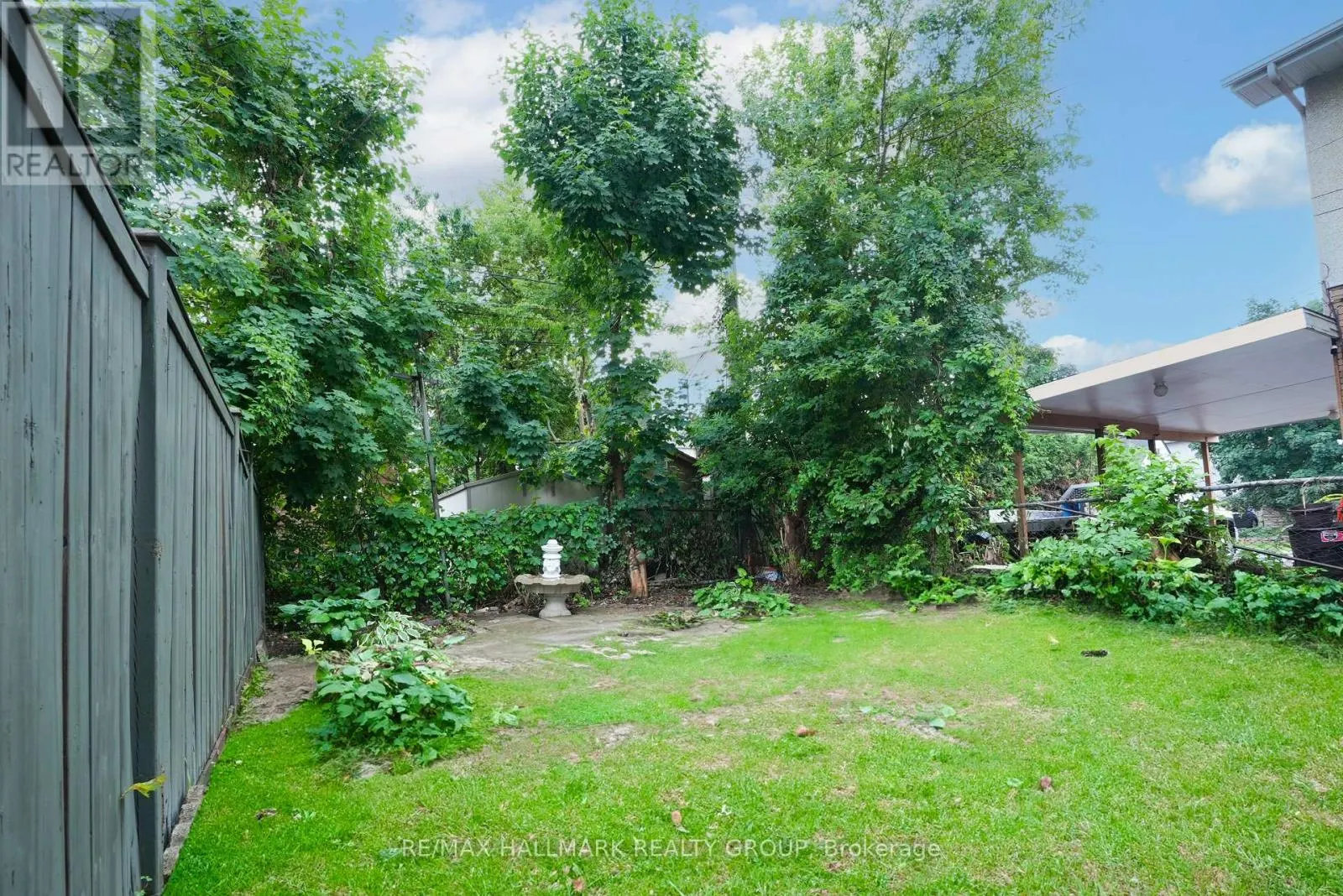 2666 REGINA STREET