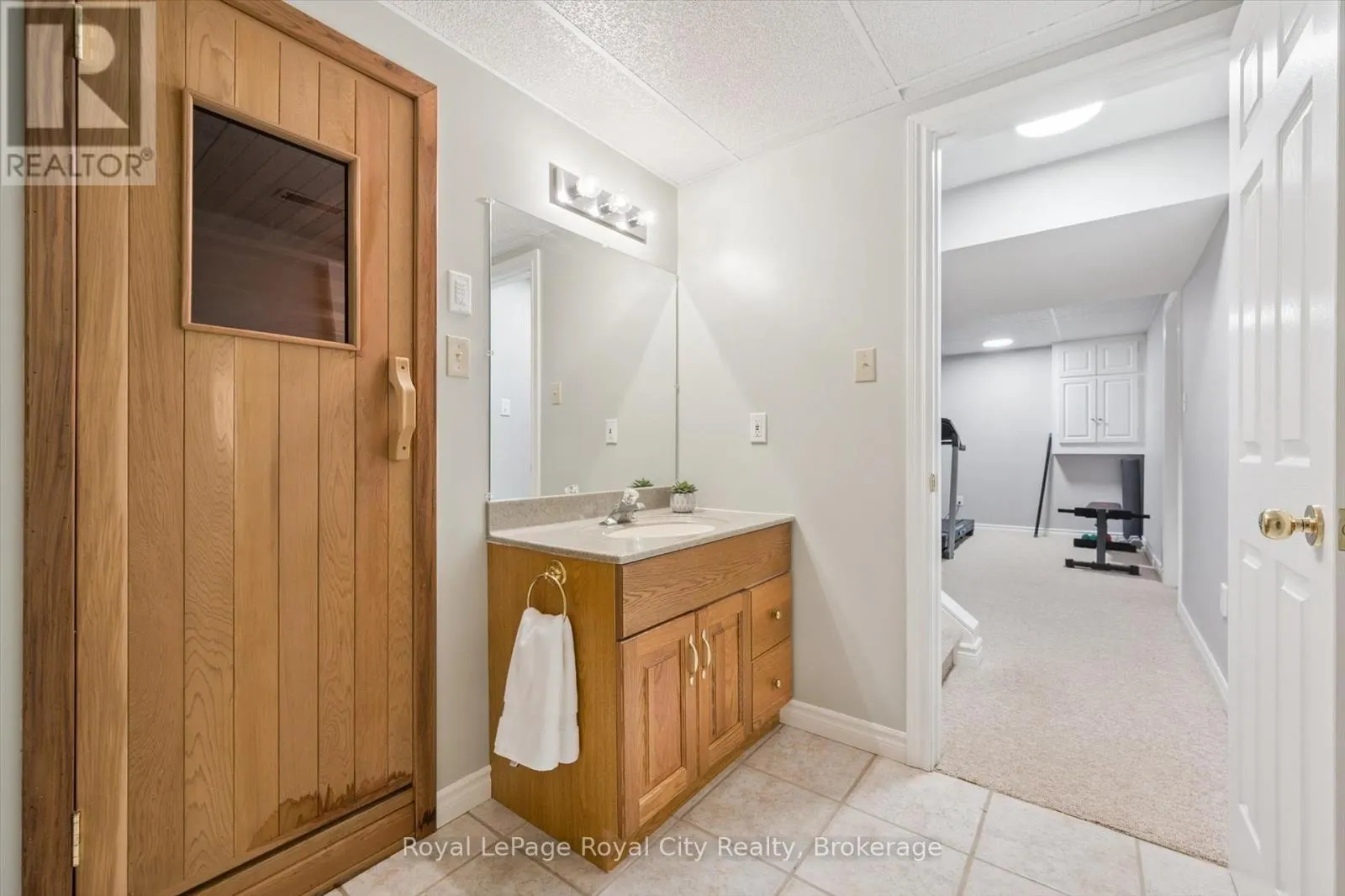 99 SCHRODER CRESCENT