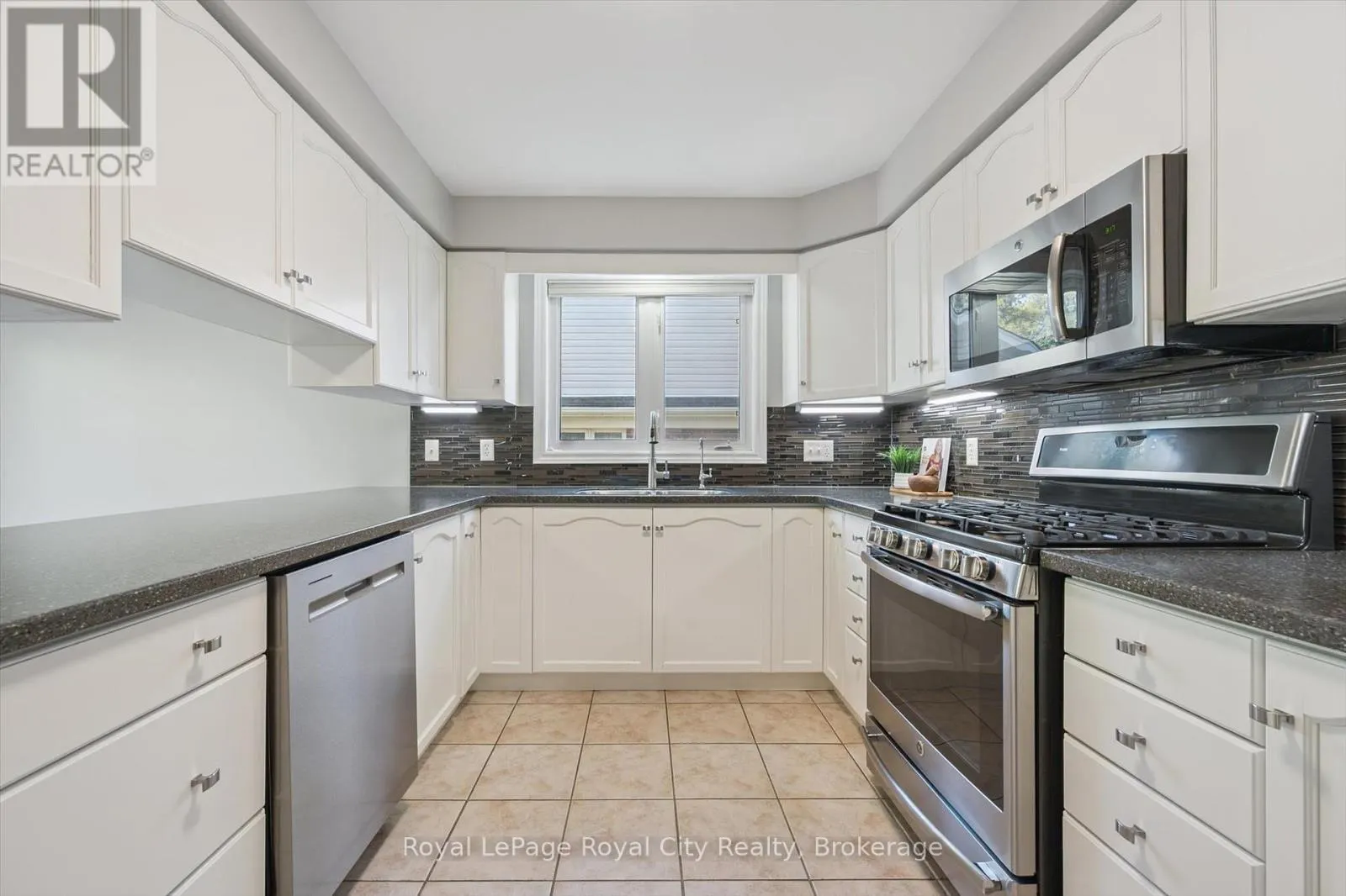 99 SCHRODER CRESCENT