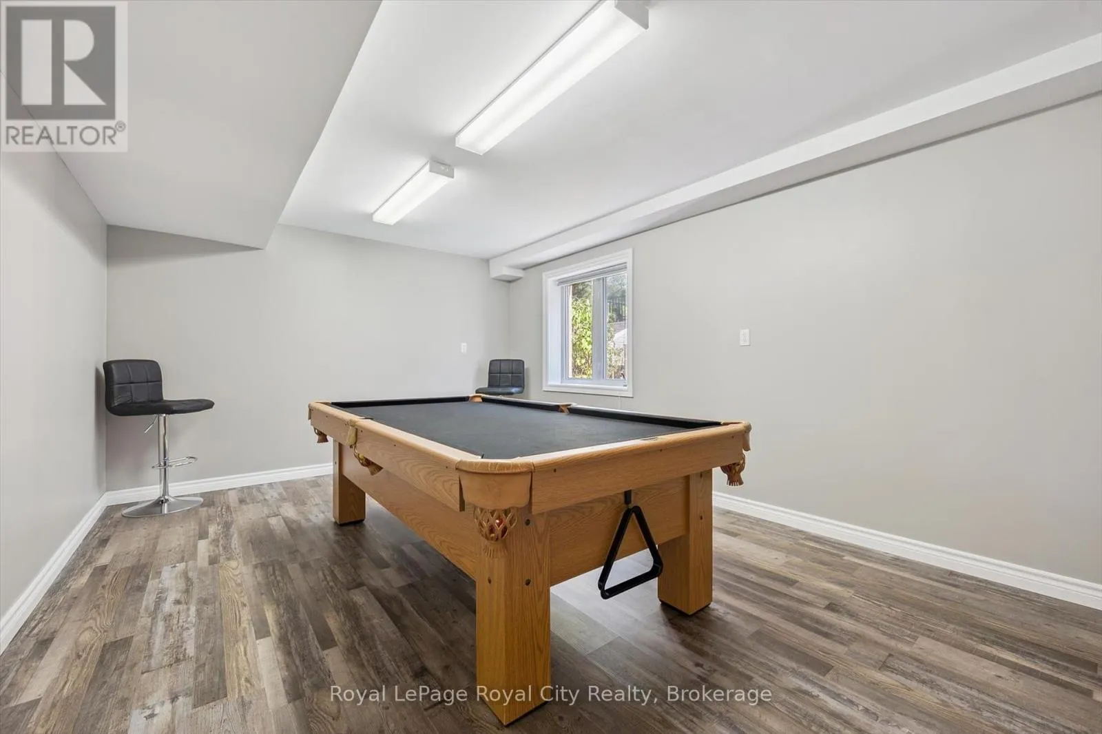 99 SCHRODER CRESCENT