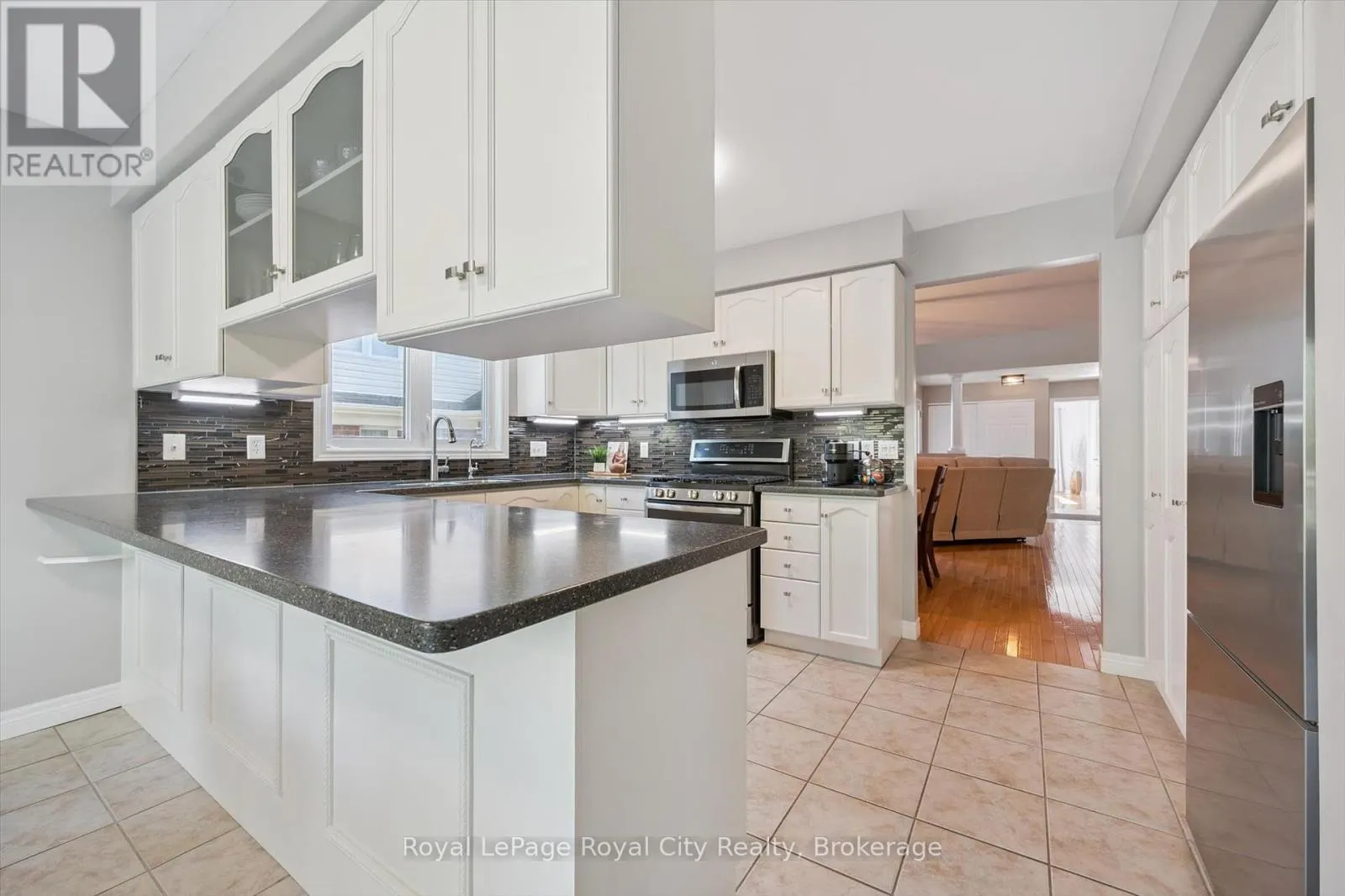 99 SCHRODER CRESCENT