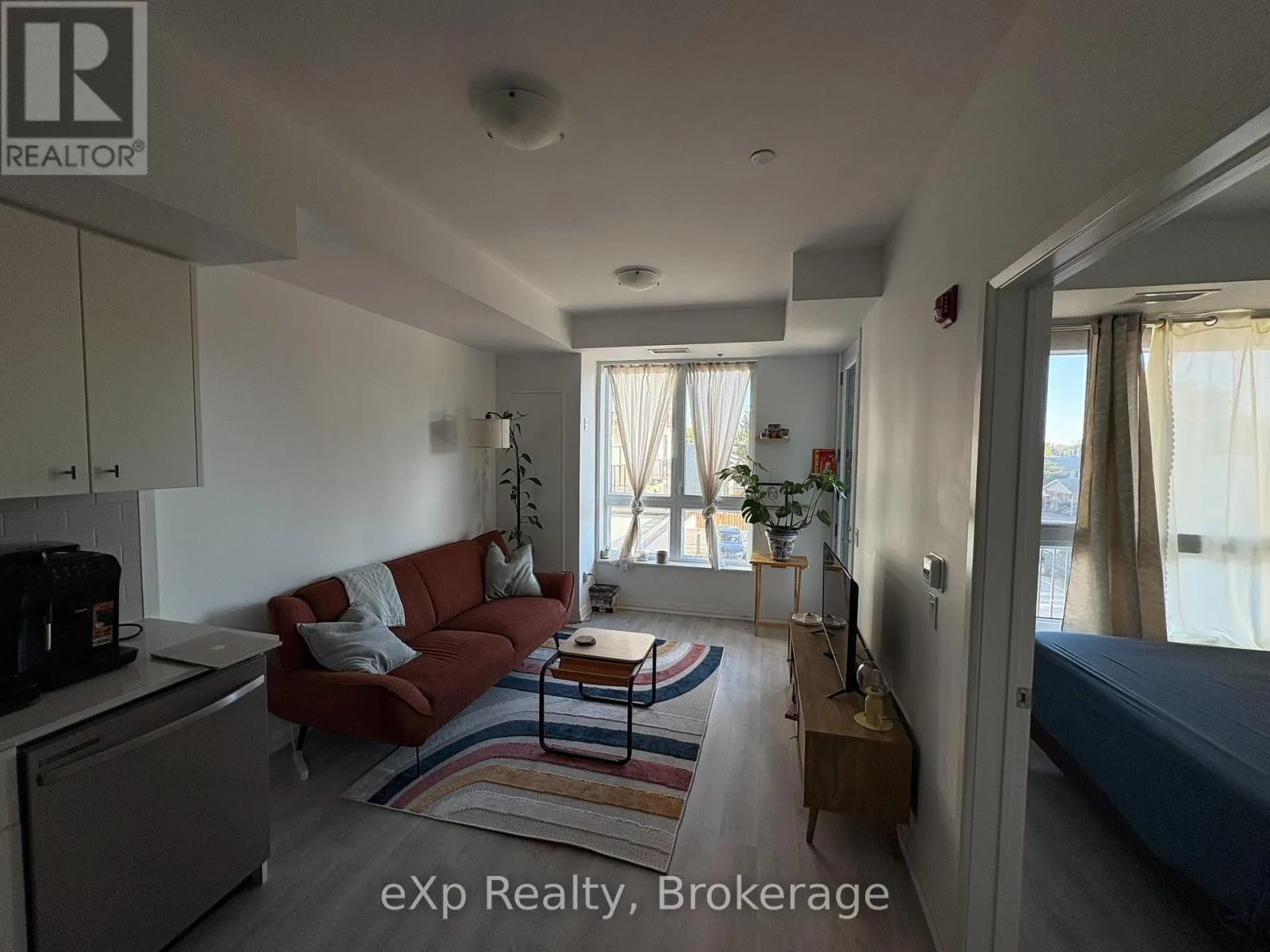 202 - 101 GOLDEN EAGLE ROAD, #202