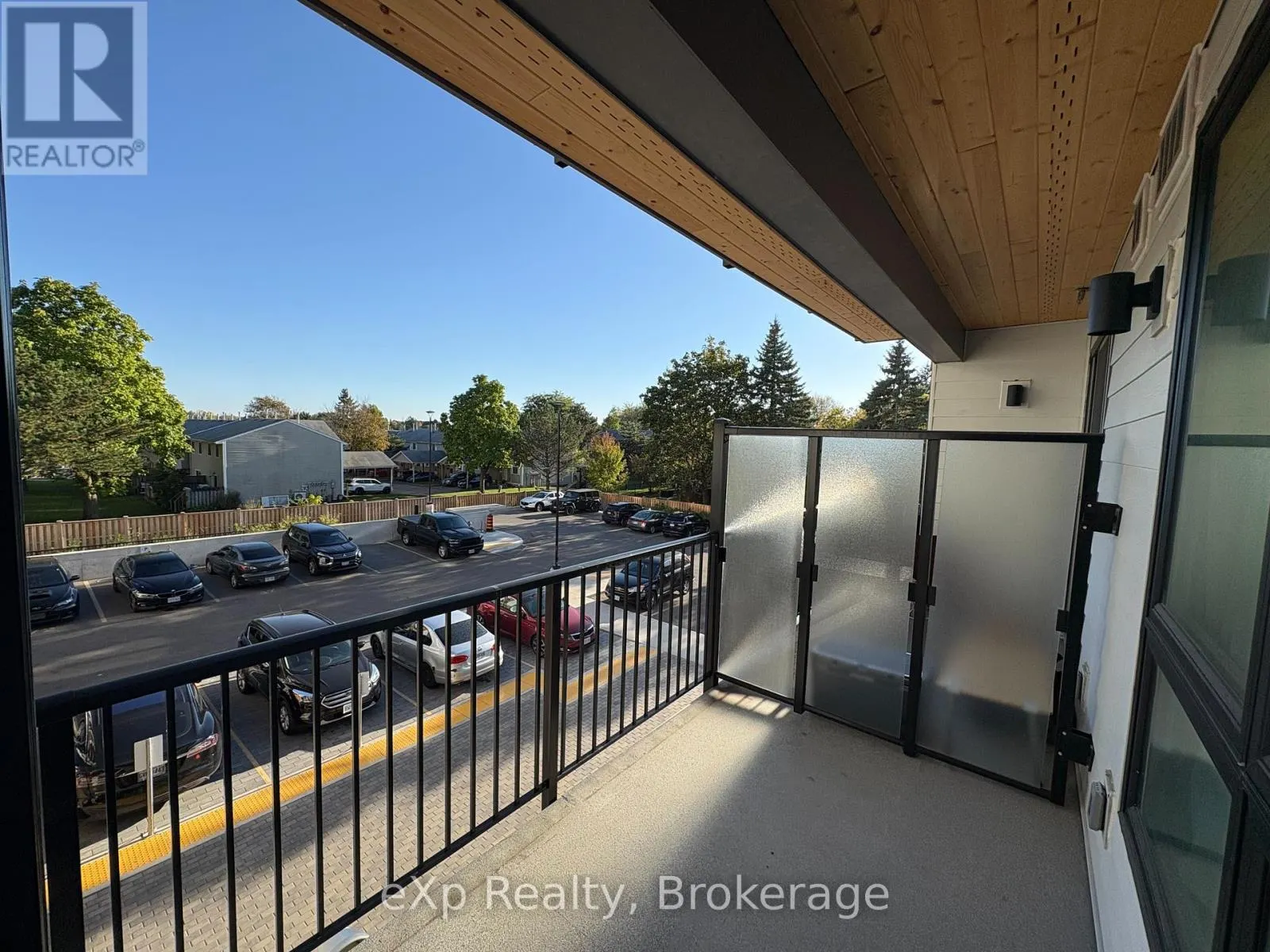 202 - 101 GOLDEN EAGLE ROAD, #202