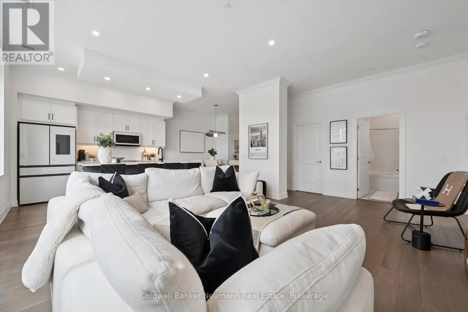 204 - 1880 GORDON STREET, #204