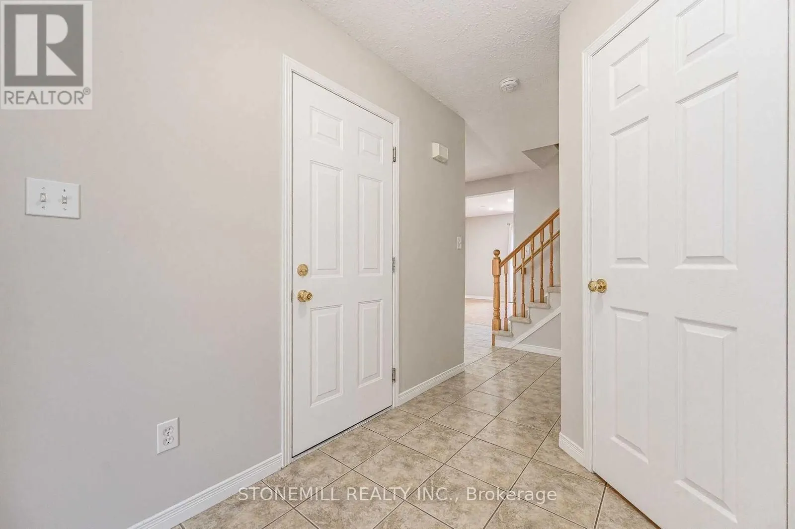 34 - 31 SCHRODER CRESCENT