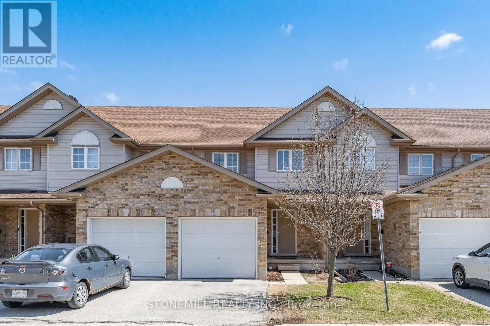 34 - 31 SCHRODER CRESCENT