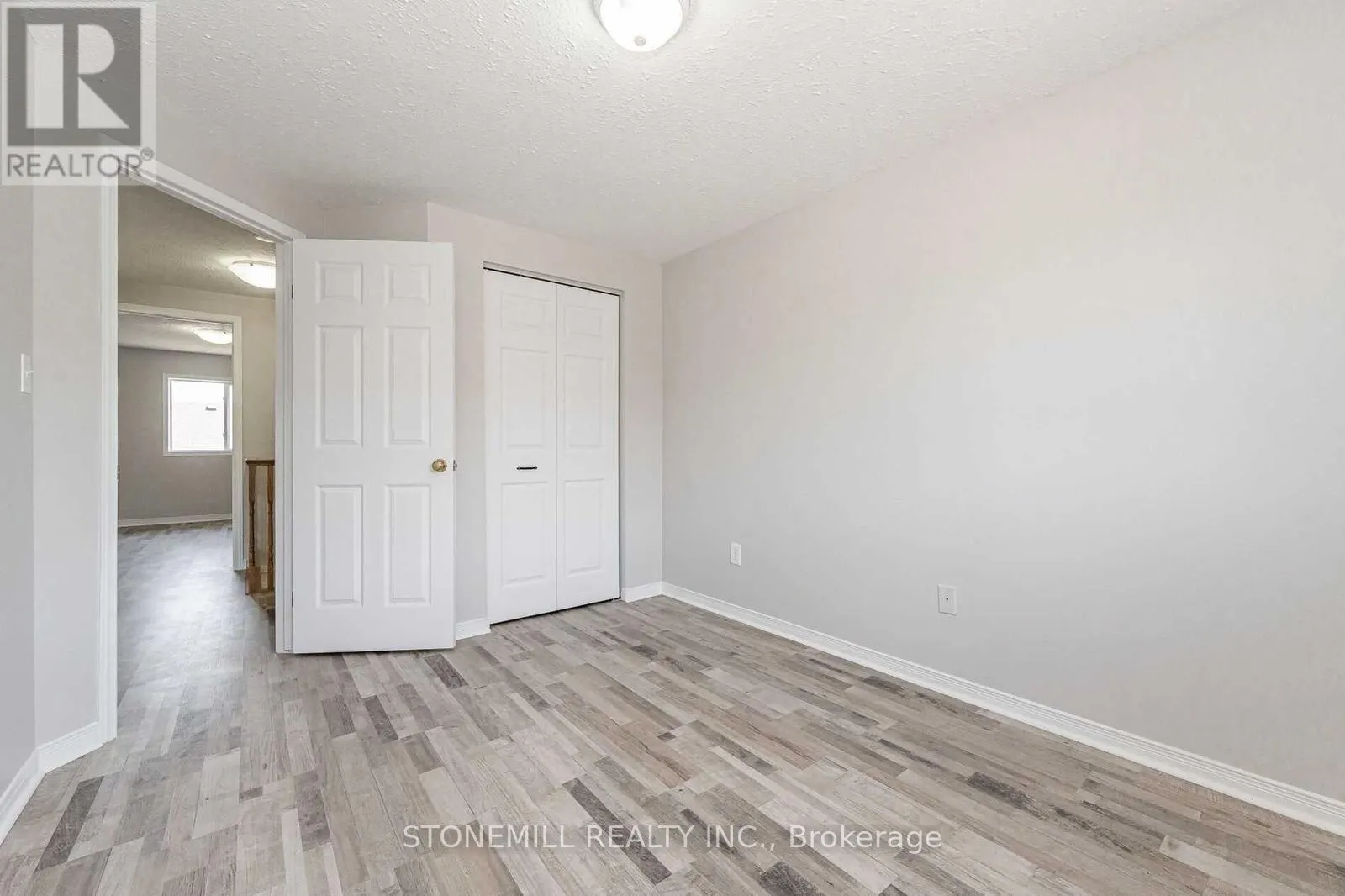 34 - 31 SCHRODER CRESCENT