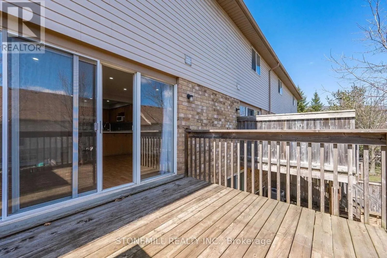 34 - 31 SCHRODER CRESCENT
