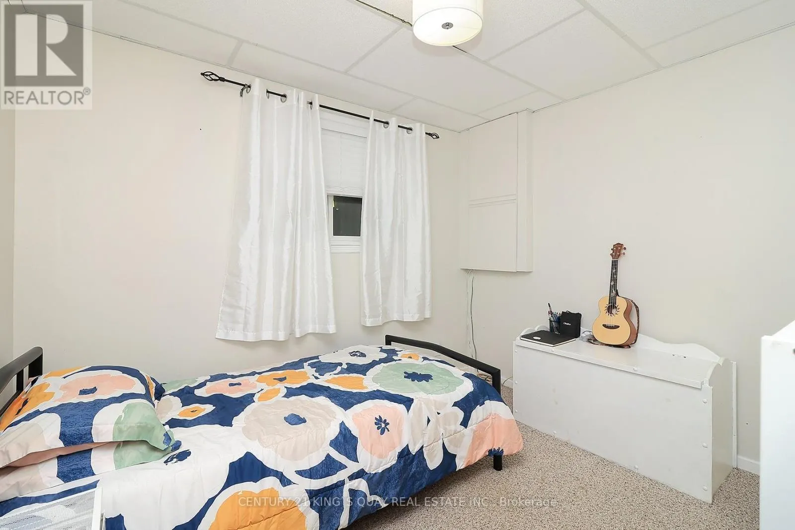 29 - 115 MARY STREET W
