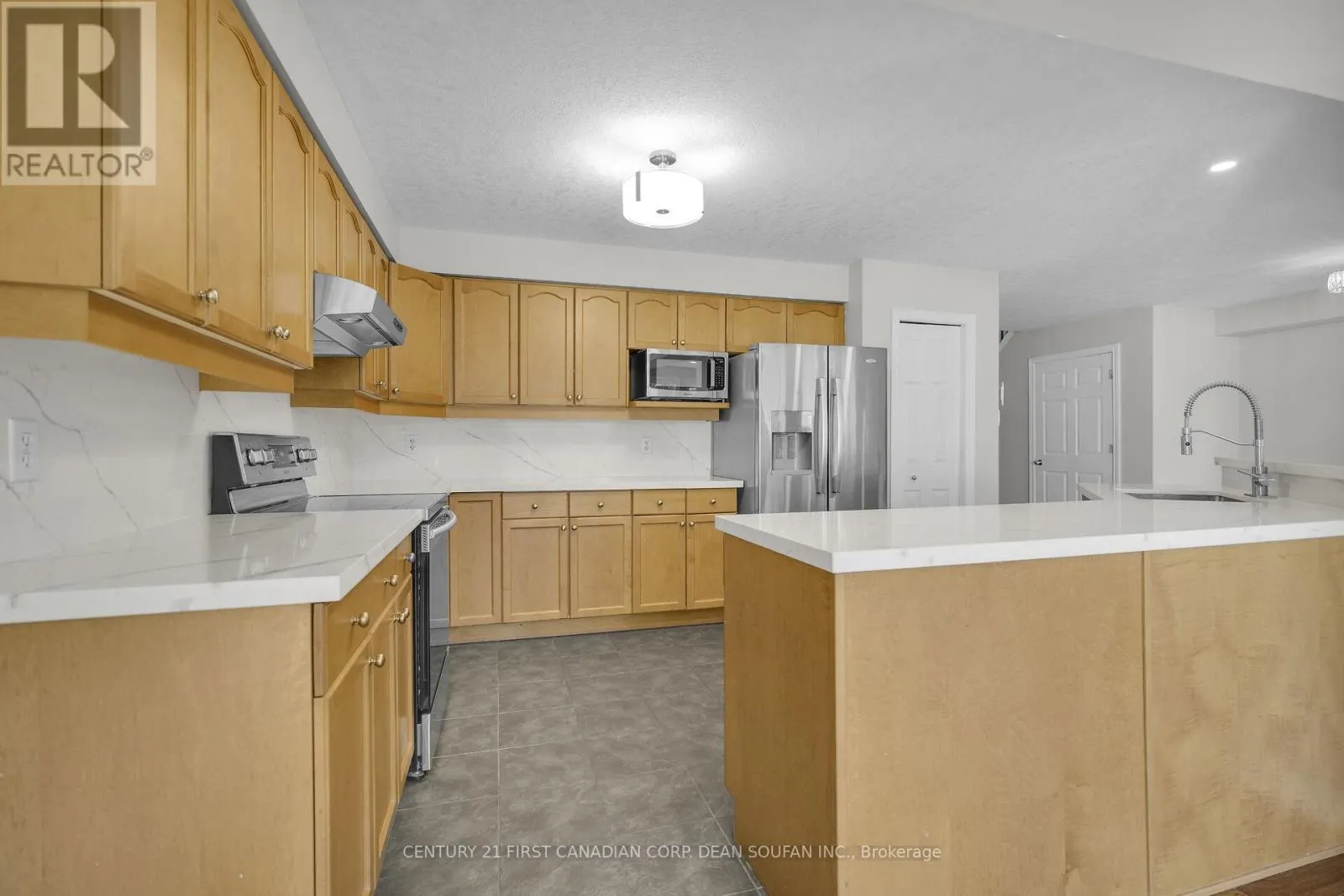 868 RUSHBROOK CRESCENT