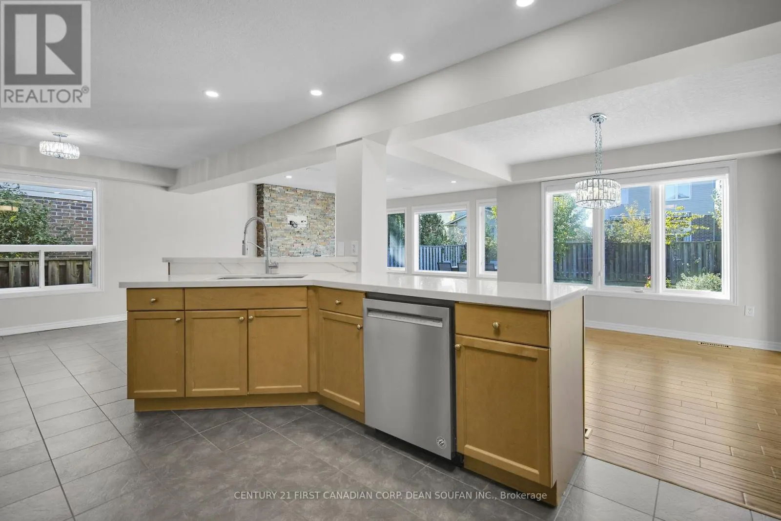 868 RUSHBROOK CRESCENT