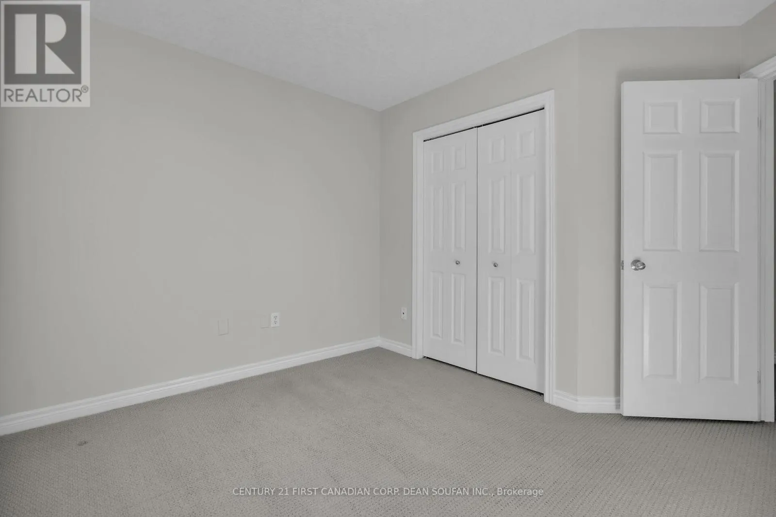 868 RUSHBROOK CRESCENT