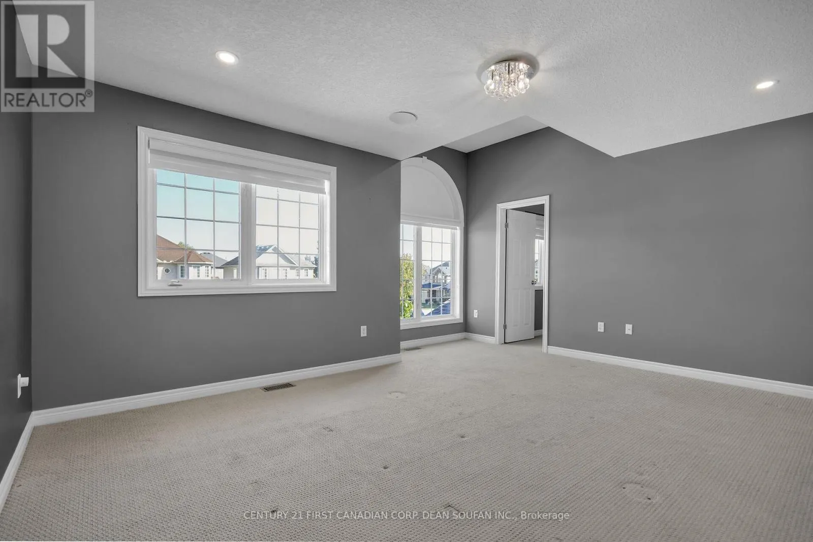 868 RUSHBROOK CRESCENT