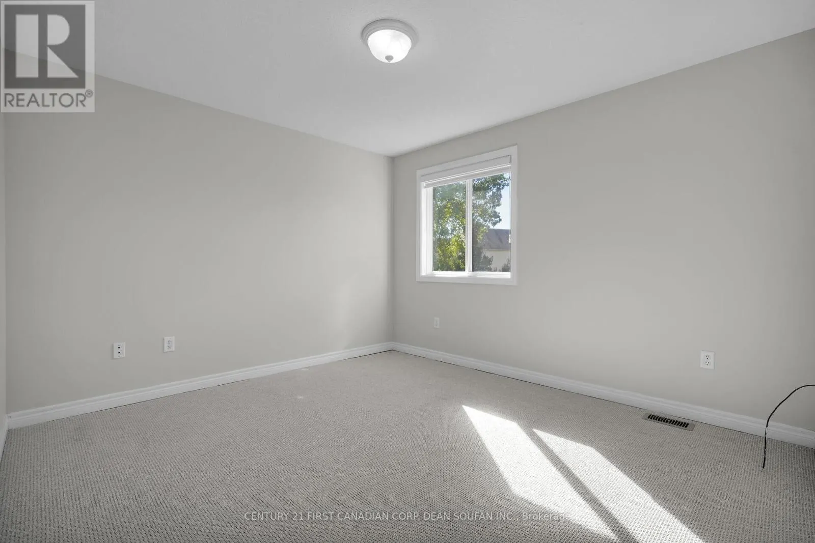 868 RUSHBROOK CRESCENT