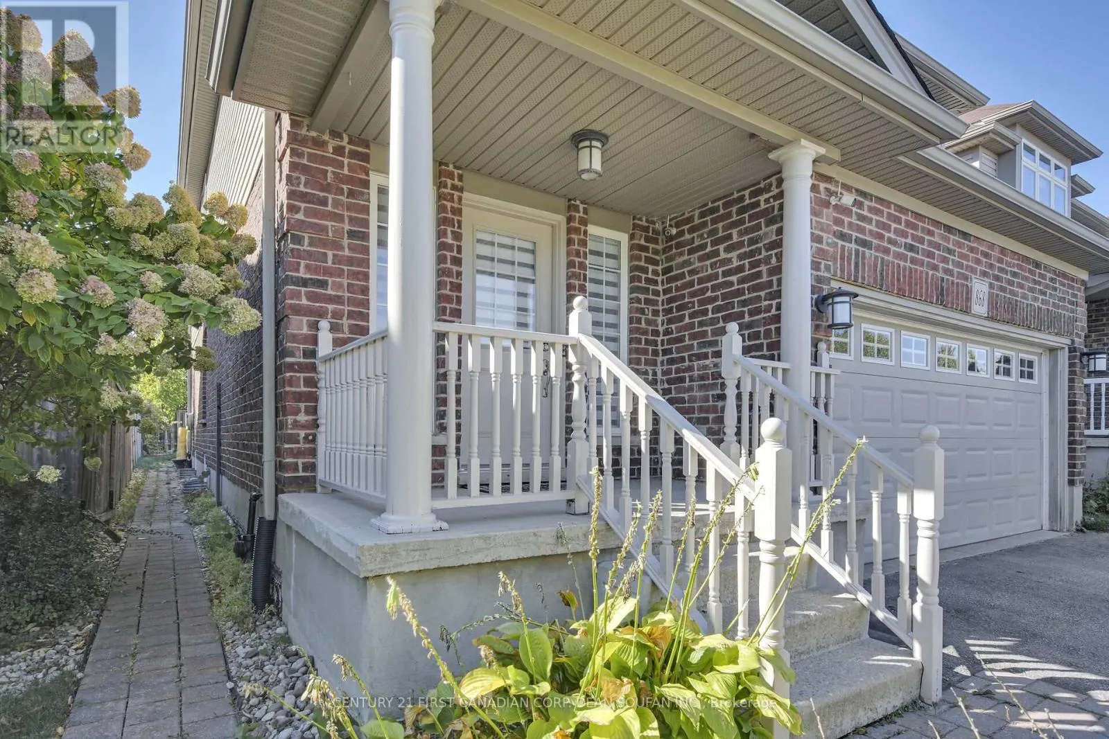 868 RUSHBROOK CRESCENT