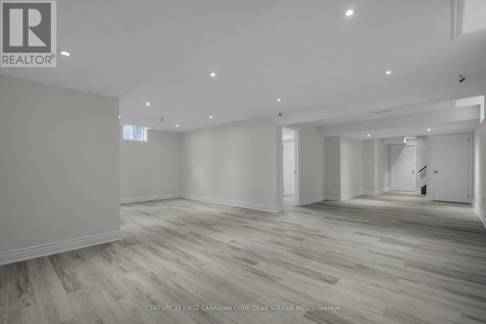 868 RUSHBROOK CRESCENT