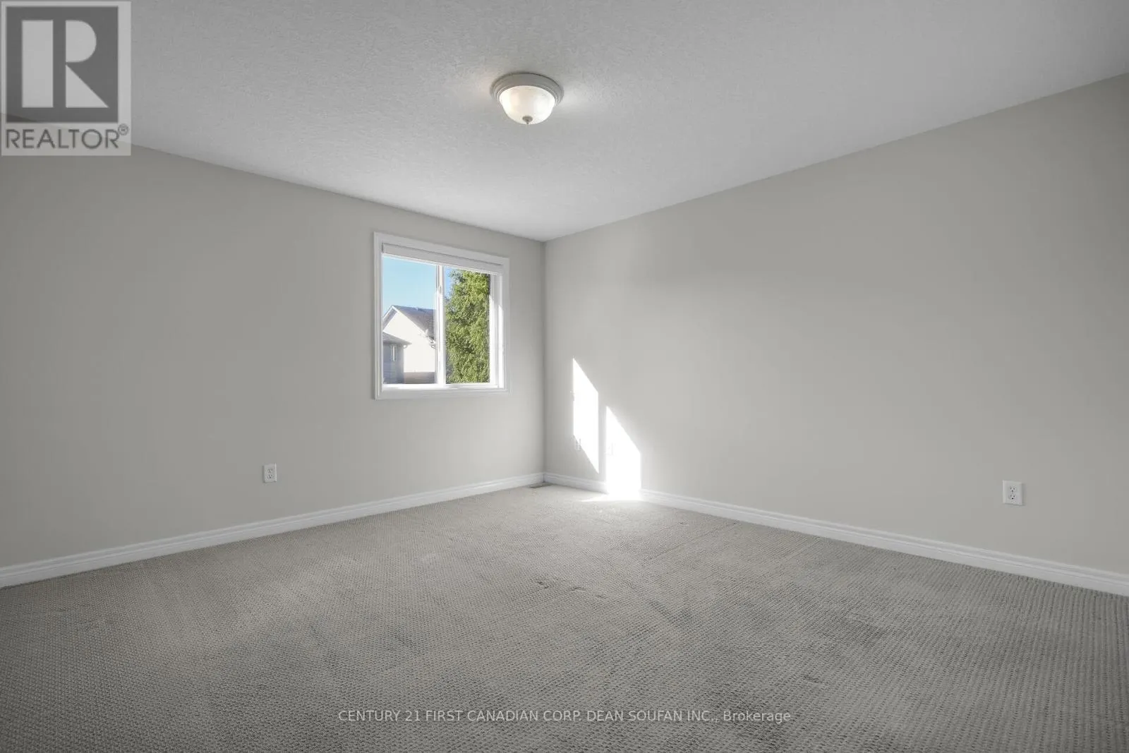 868 RUSHBROOK CRESCENT