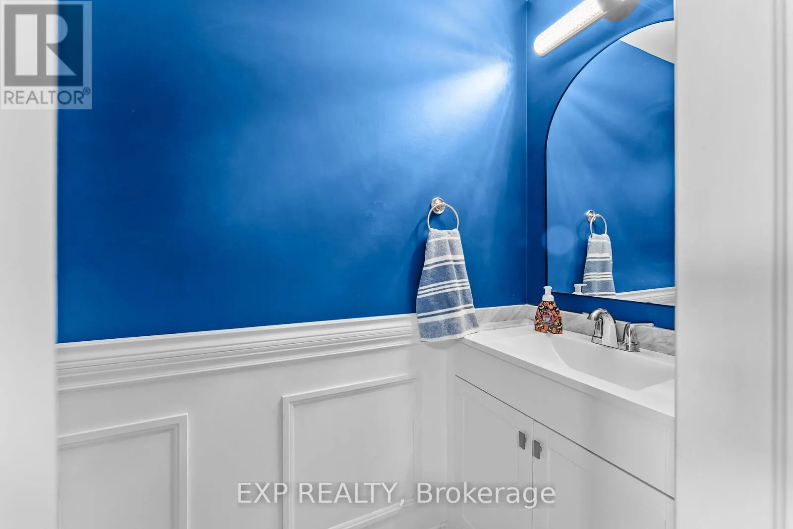 9 - 170 DEWITT ROAD, #9