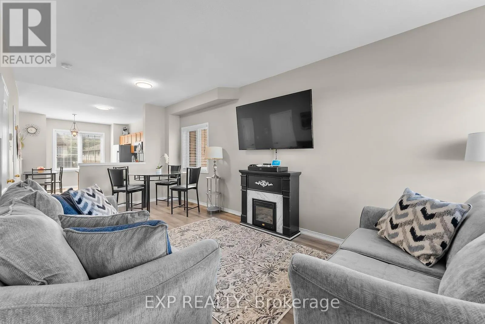 9 - 170 DEWITT ROAD, #9