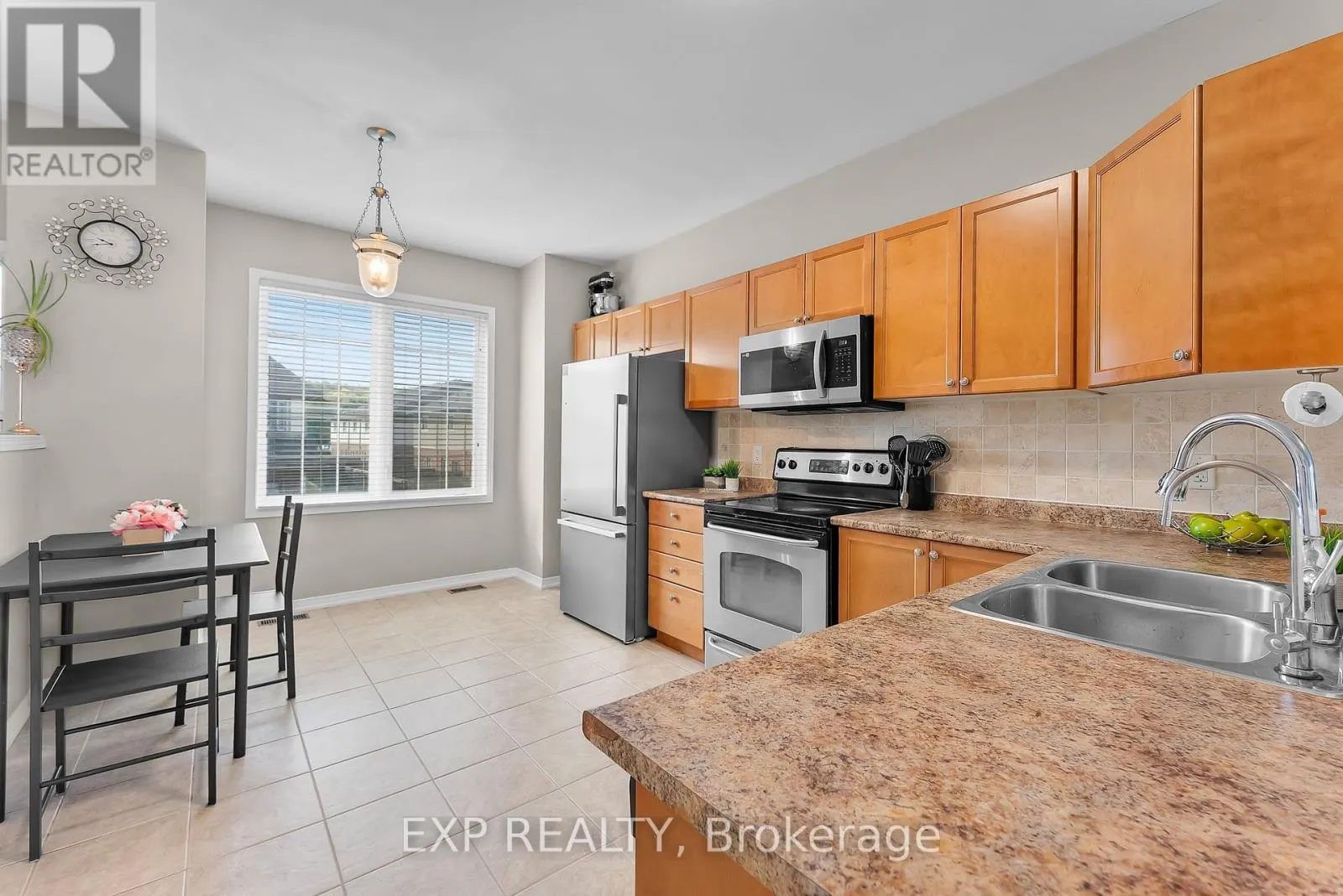9 - 170 DEWITT ROAD, #9