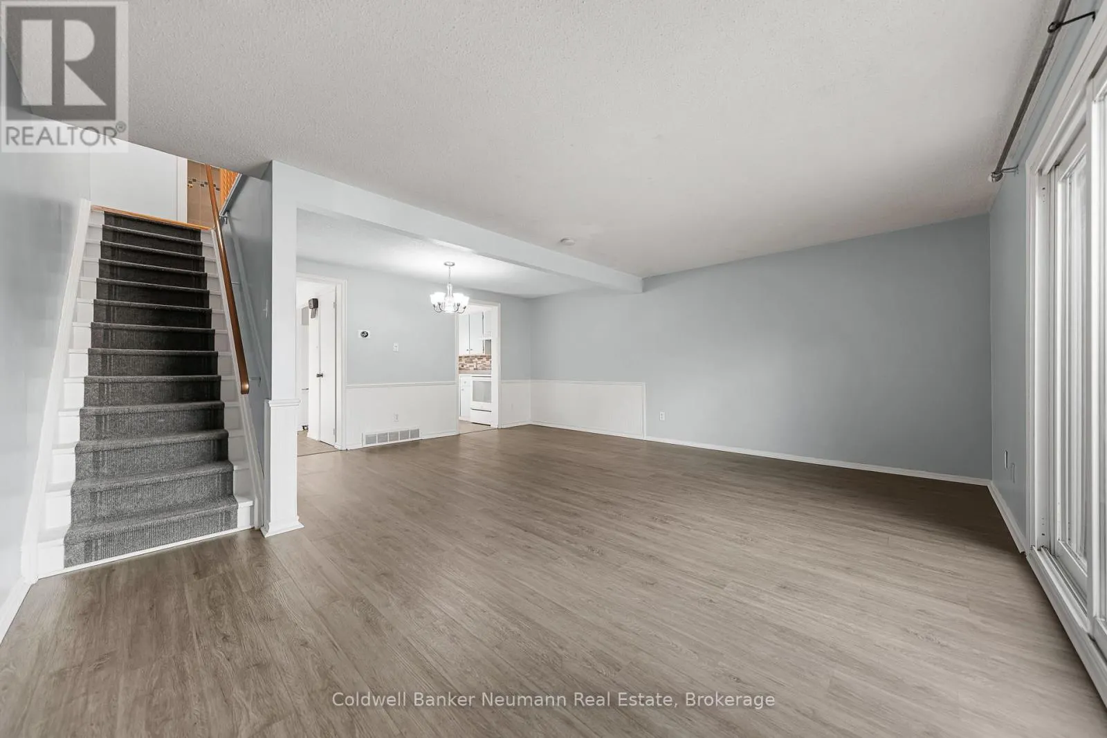 19 - 539 WILLOW ROAD, #19