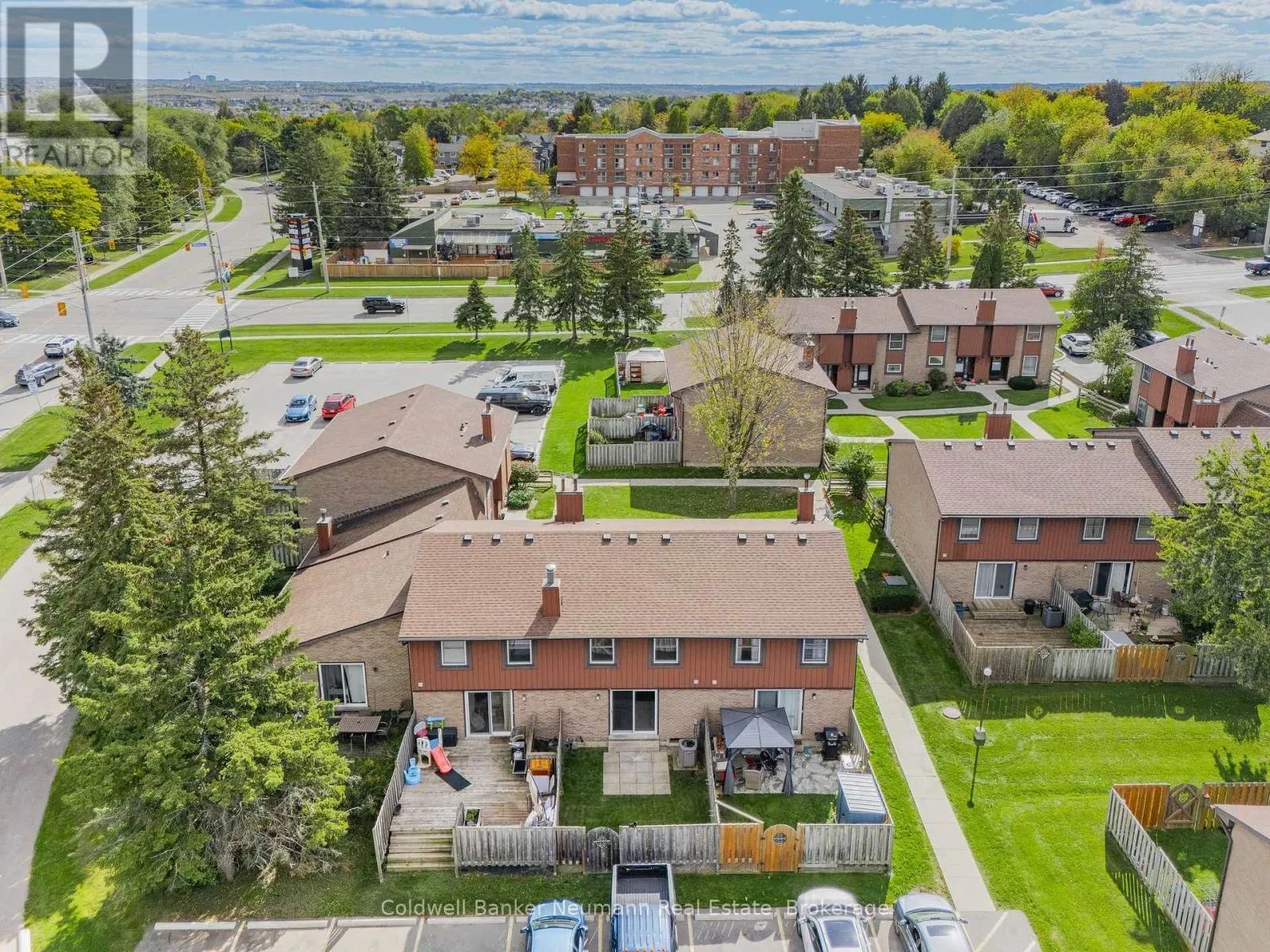 19 - 539 WILLOW ROAD, #19